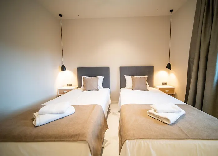 Imperial House - Center - Sleeps 8 Chersonissos