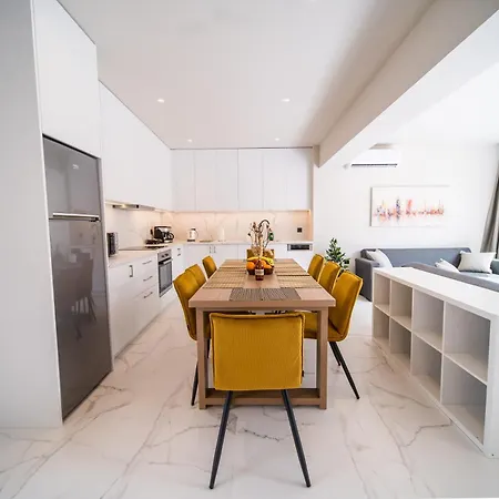 Imperial House - Center - Sleeps 8 Vakantiehuis Chersonissos