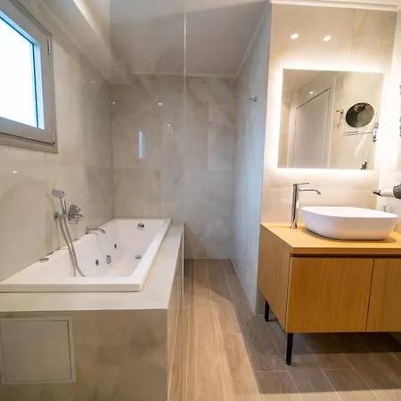 Imperial House - Center - Sleeps 8 Holiday home *